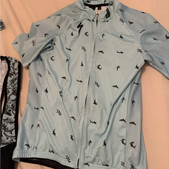 Specialized Shark Week Set: Jersey, Base Layer and Bib Shorts - Picture 3 of 7